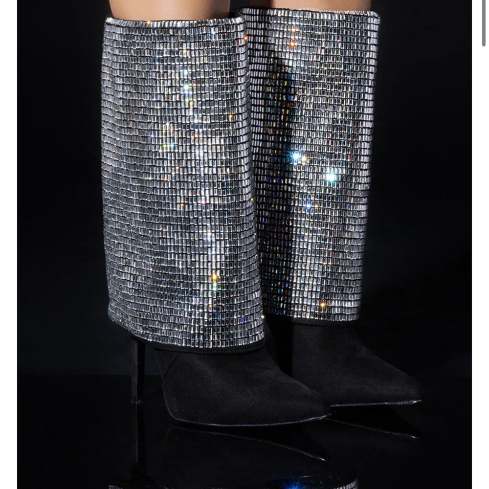 Azalea Wang Embellished bootie